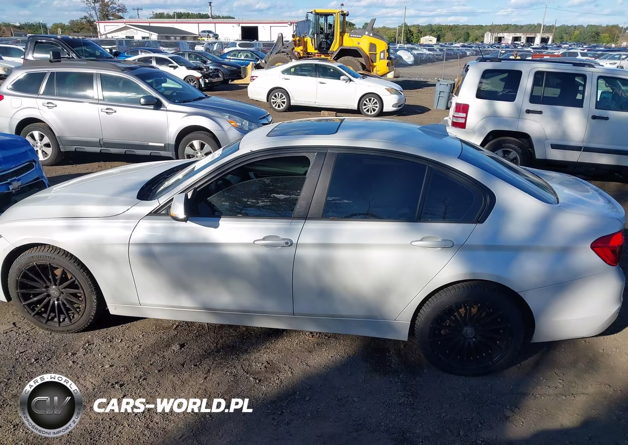 2018 BMW 320I xDrive VIN:WBA8A3C55JA357627 - 15