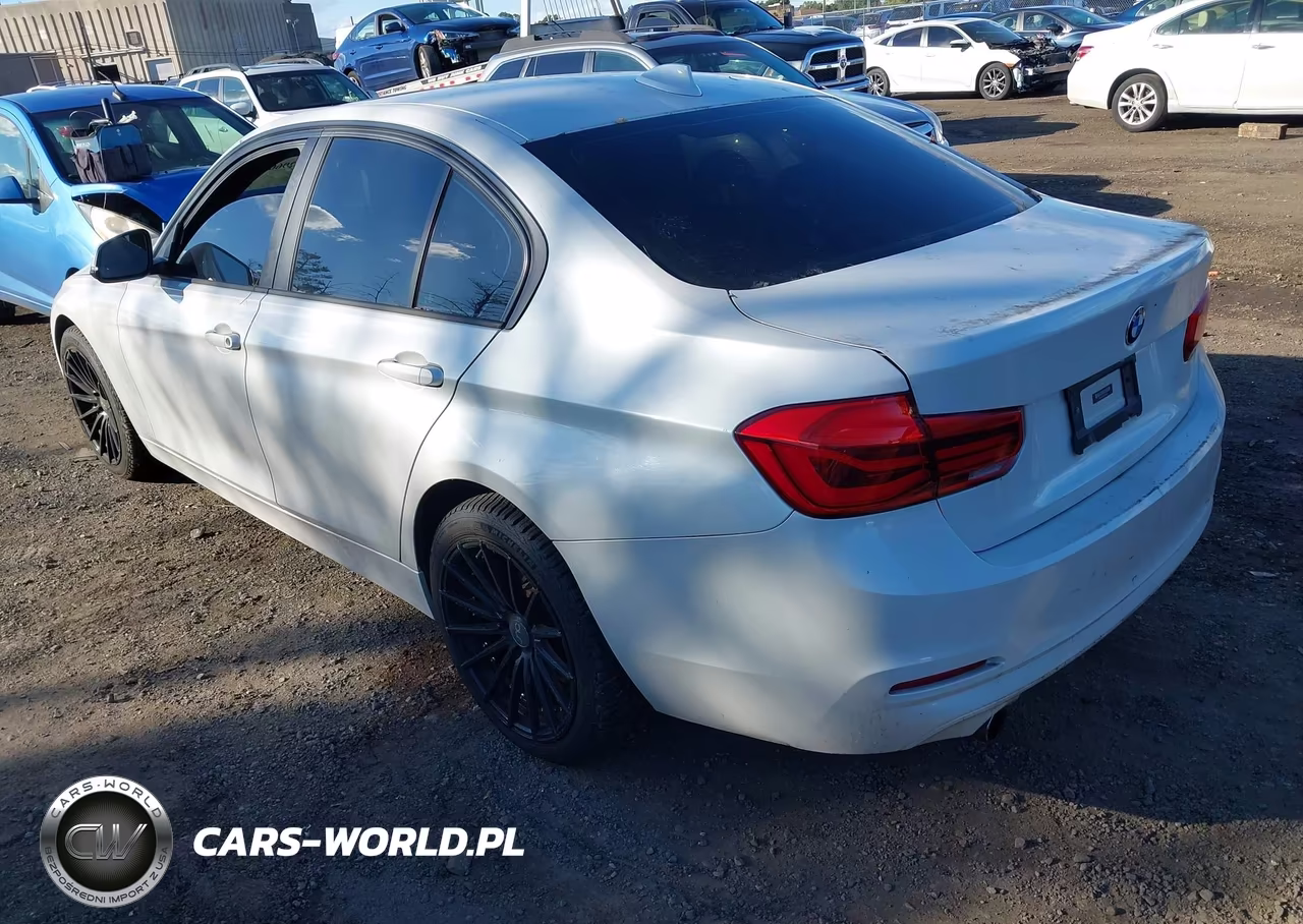 2018 BMW 320I xDrive VIN:WBA8A3C55JA357627 - 3