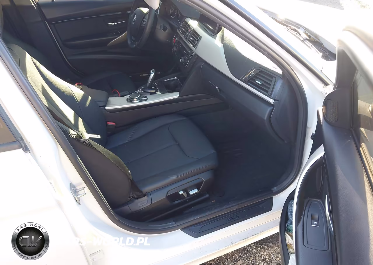 2018 BMW 320I xDrive VIN:WBA8A3C55JA357627 - 5