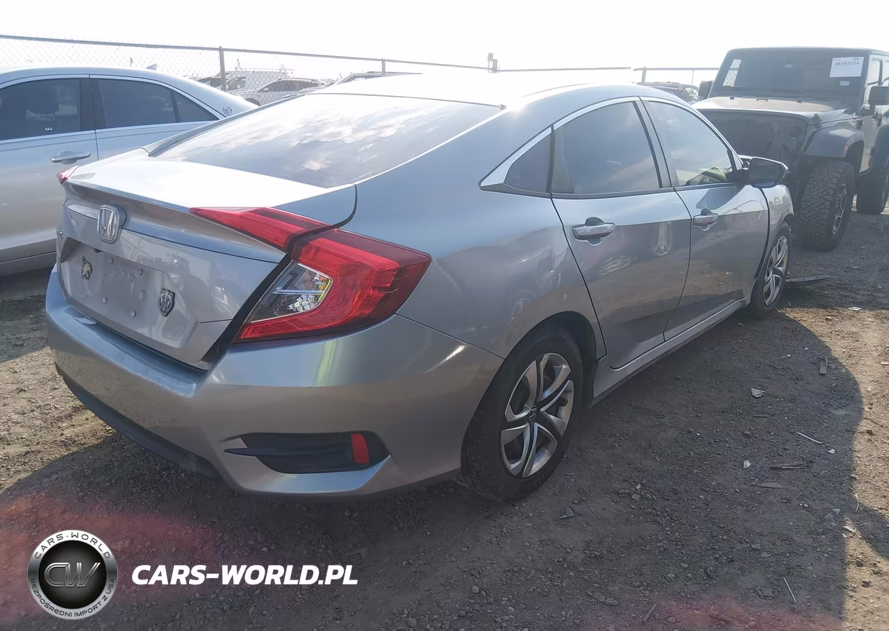 2018 Honda Civic Lx VIN:2HGFC2F52JH557636 - 4