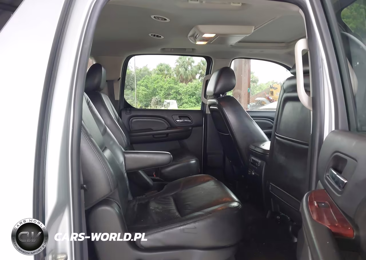 2011 Cadillac Escalade Esv Premium VIN:1GYS3JEFXBR221861 - 8