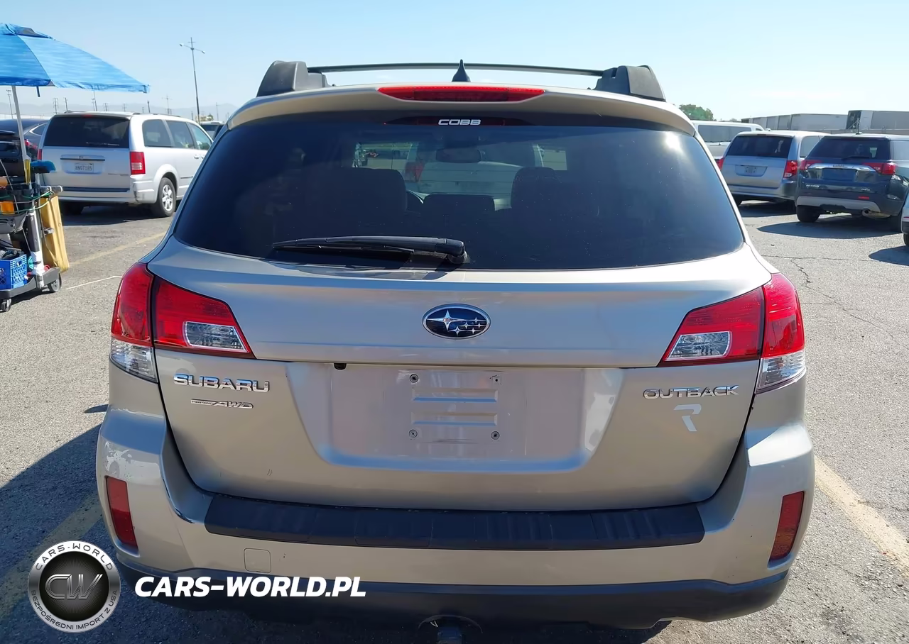 2014 Subaru Outback 2.5I Premium VIN:4S4BRCDC5E3253482 - 16