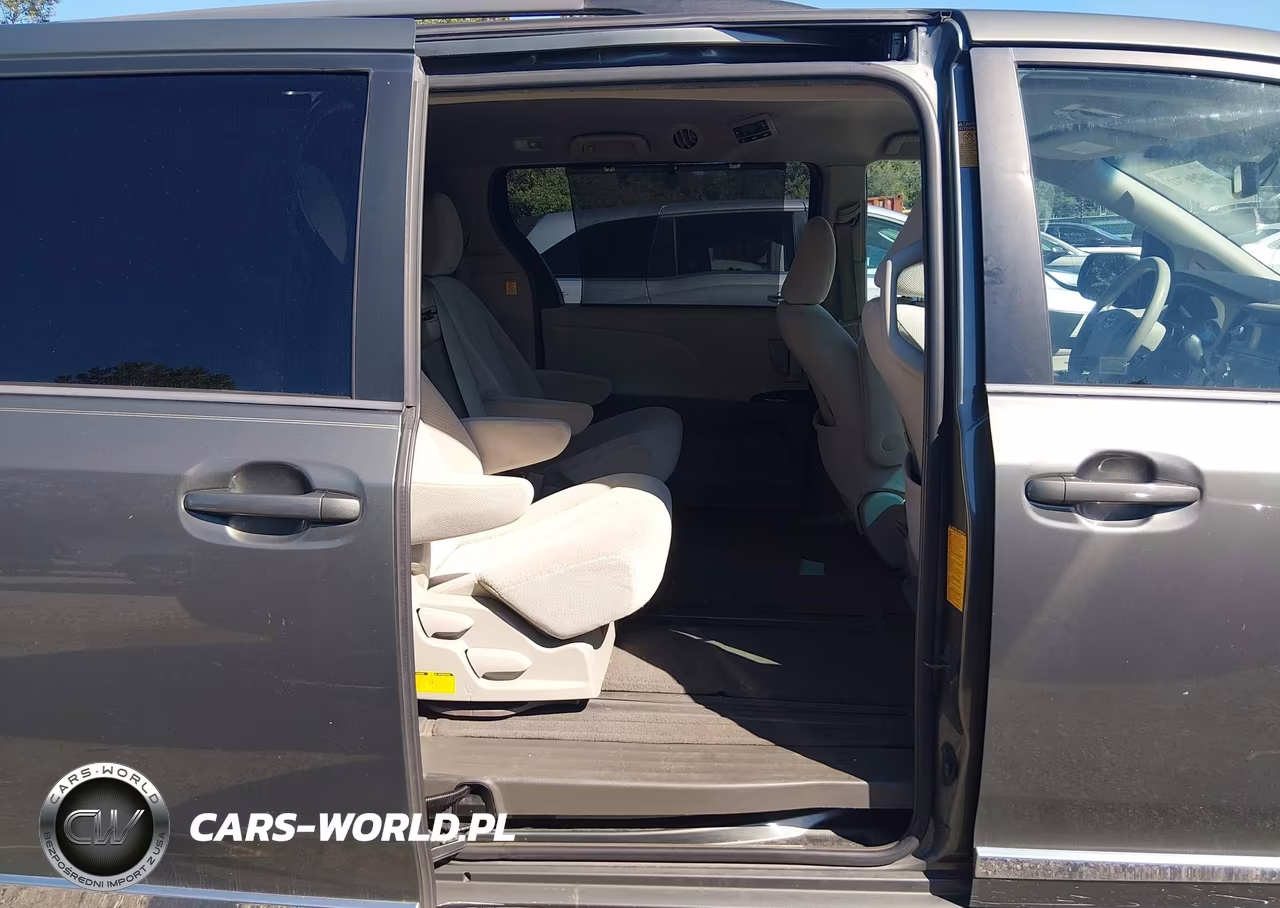 2013 Toyota Sienna Le V6 8 Passenger VIN:5TDKK3DCXDS281669 - 8