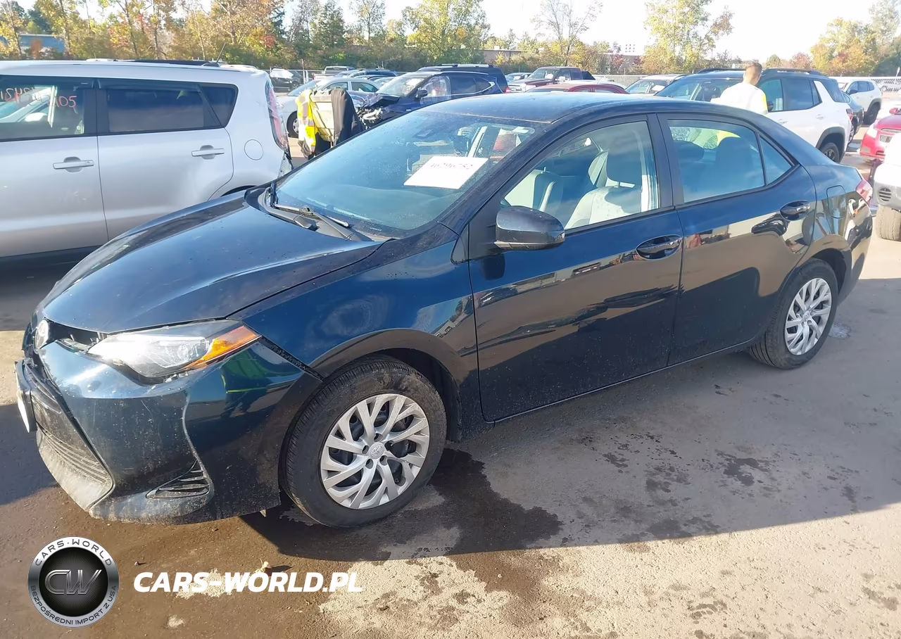 2018 Toyota Corolla Le VIN:2T1BURHE6JC101147 - 2