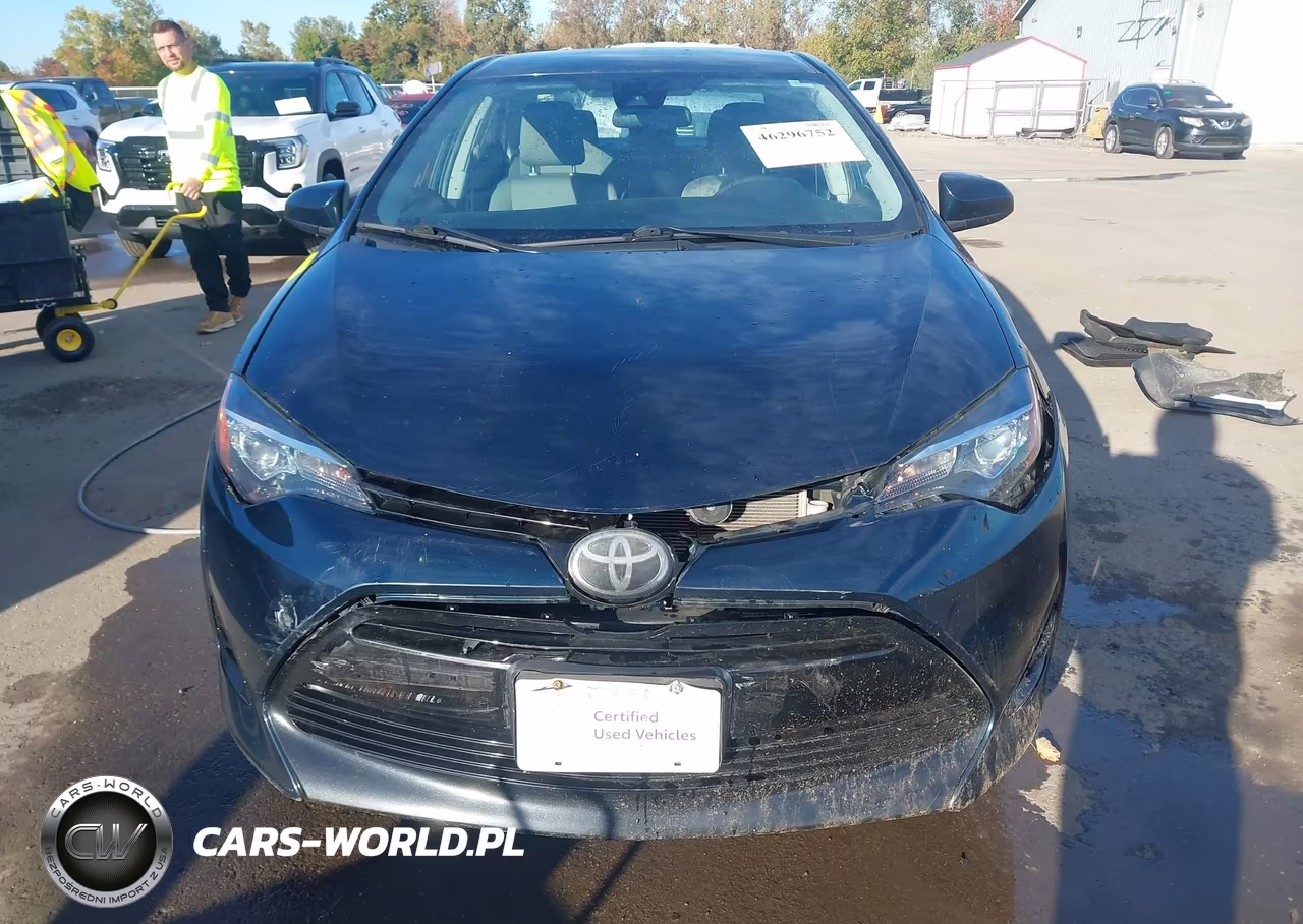 2018 Toyota Corolla Le VIN:2T1BURHE6JC101147 - 6