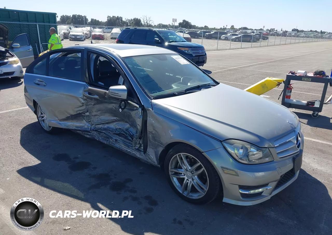 2013 Mercedes-Benz C 250 Sport