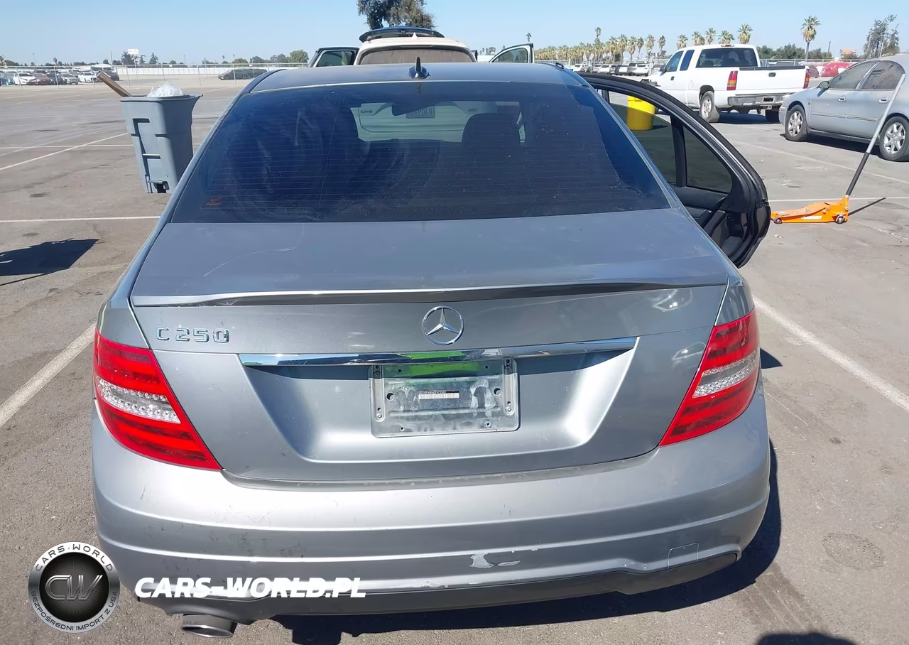 2013 Mercedes-Benz C 250 Sport VIN:WDDGF4HB4DF972509 - 16