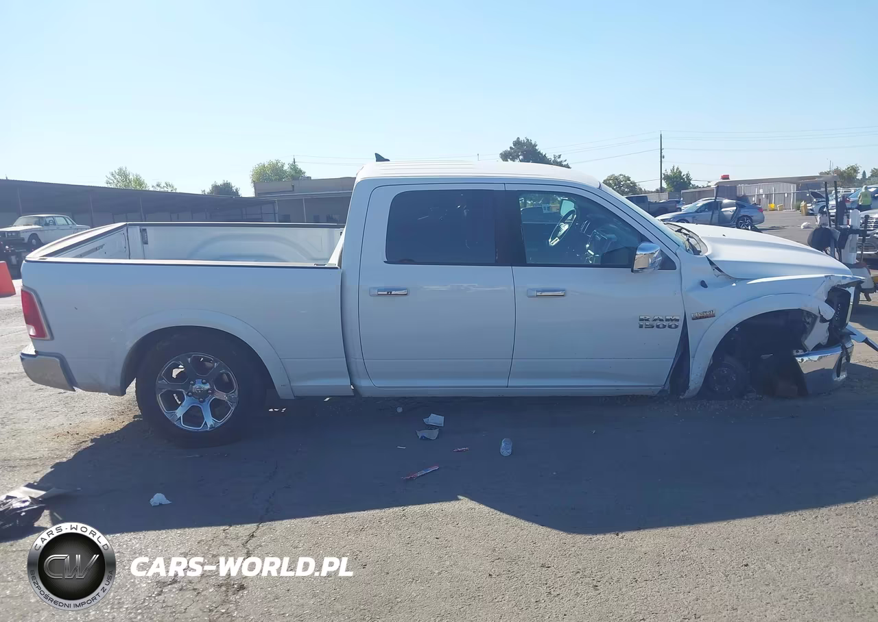 2016 Ram 1500 Laramie VIN:1C6RR7VT3GS350284 - 14