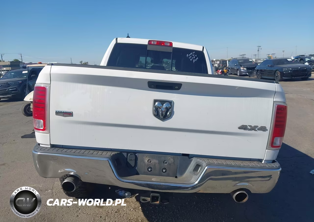 2016 Ram 1500 Laramie VIN:1C6RR7VT3GS350284 - 17