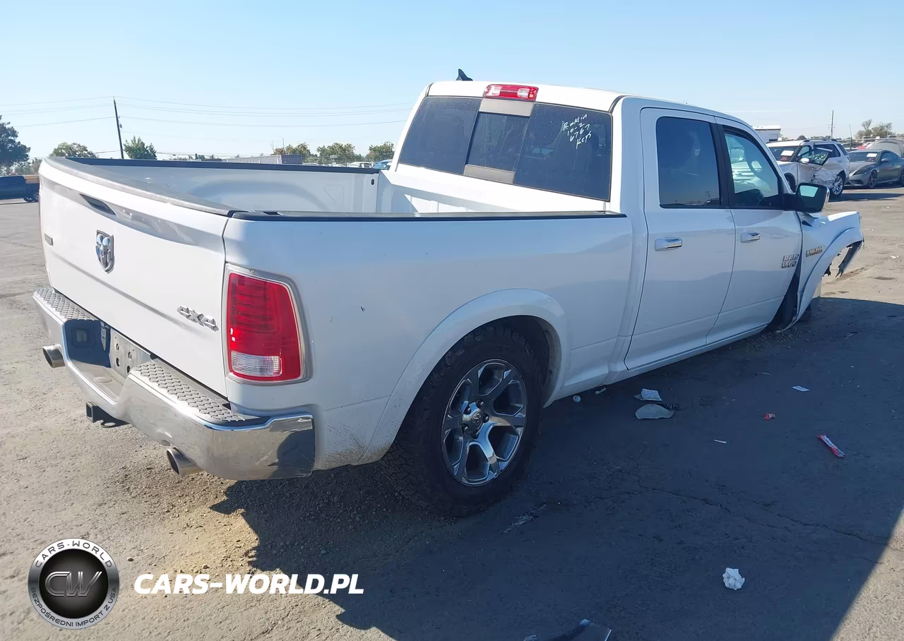 2016 Ram 1500 Laramie VIN:1C6RR7VT3GS350284 - 4