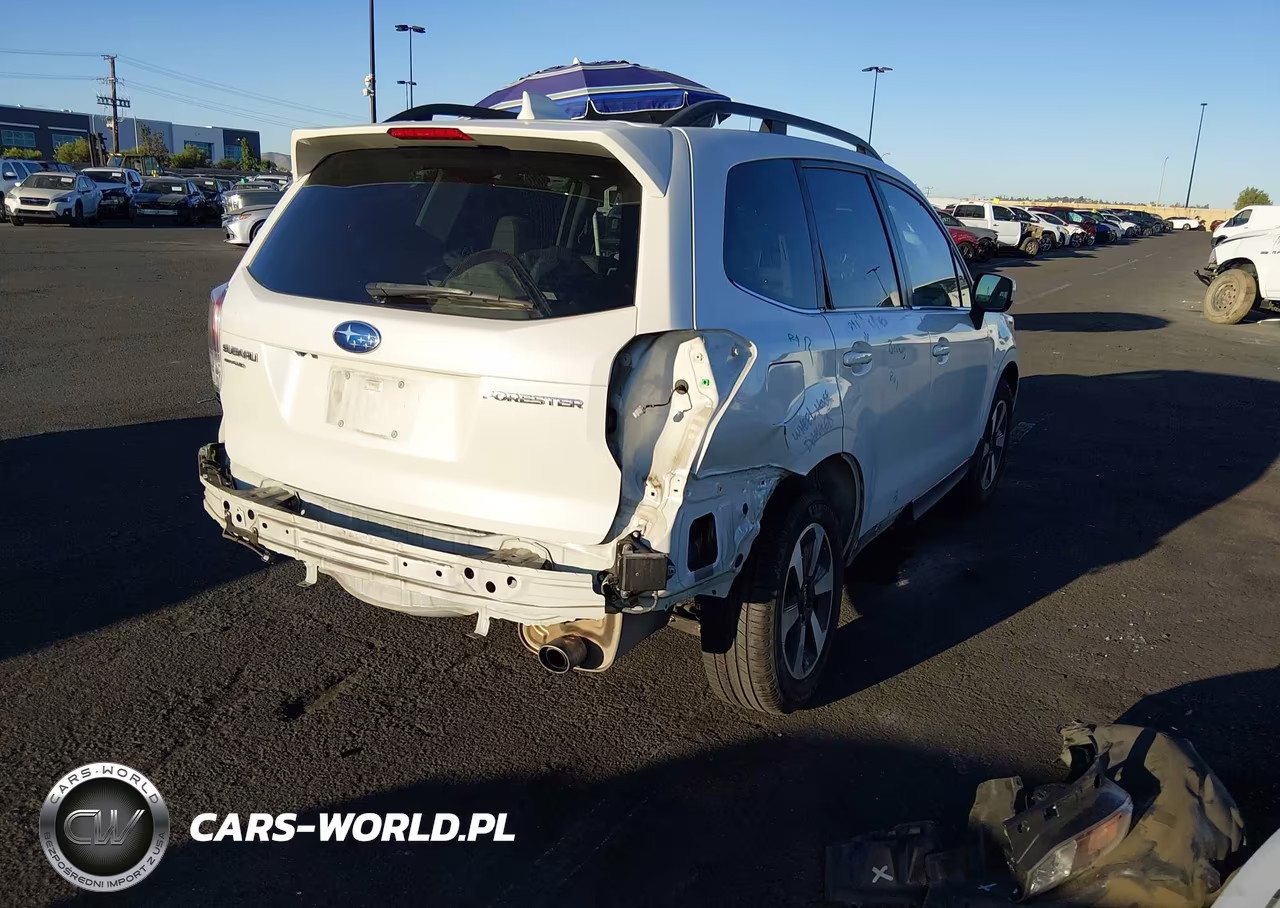 2018 Subaru Forester 2.5I Limited VIN:JF2SJARC4JH444124 - 4