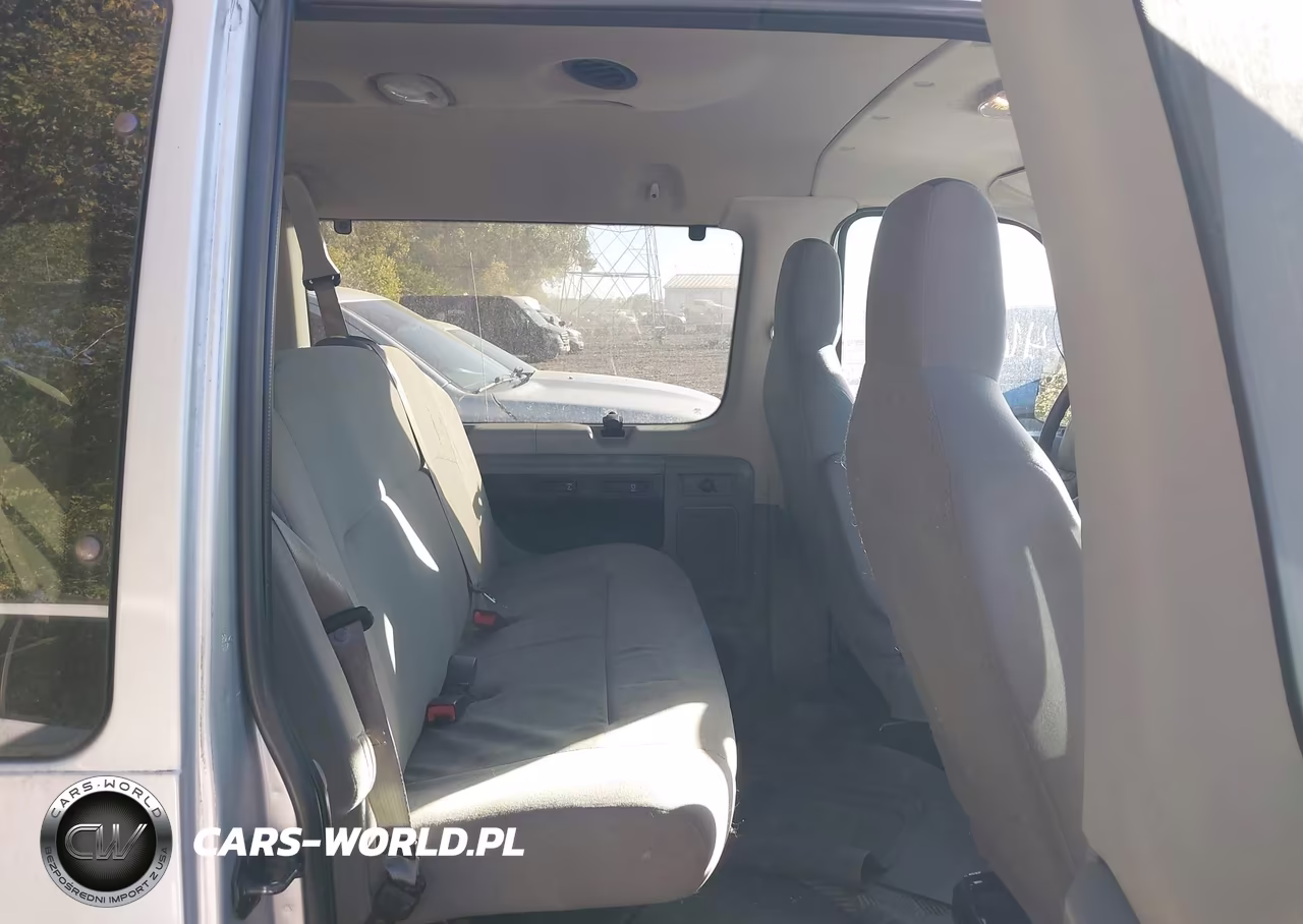 2010 Ford E-350 Super Duty Xl-Xlt VIN:1FBNE3BL0ADA78146 - 8