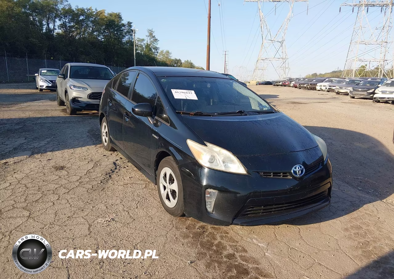 2013 Toyota Prius Three