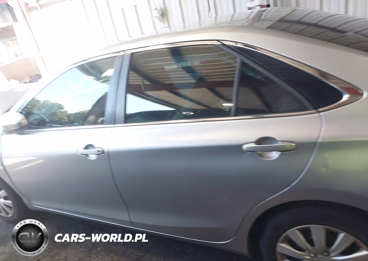 2015 Toyota Camry Le VIN:4T4BF1FK5FR502348 - 15