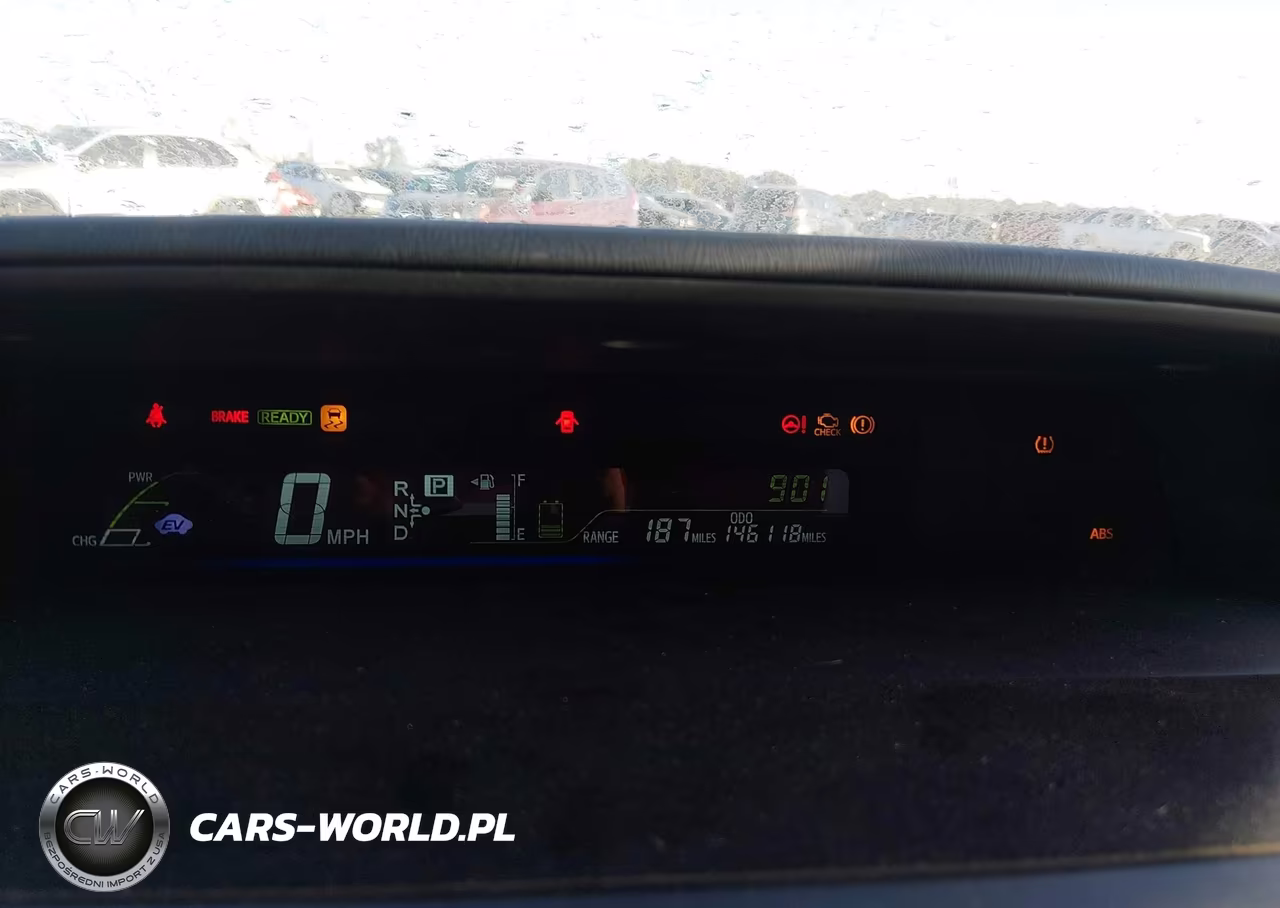 2012 Toyota Prius V Two VIN:JTDZN3EU5C3179760 - 7