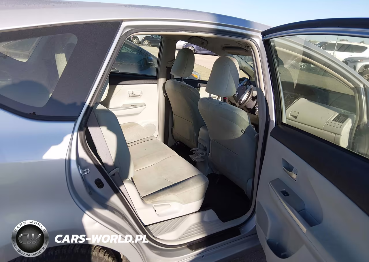 2012 Toyota Prius V Two VIN:JTDZN3EU5C3179760 - 8