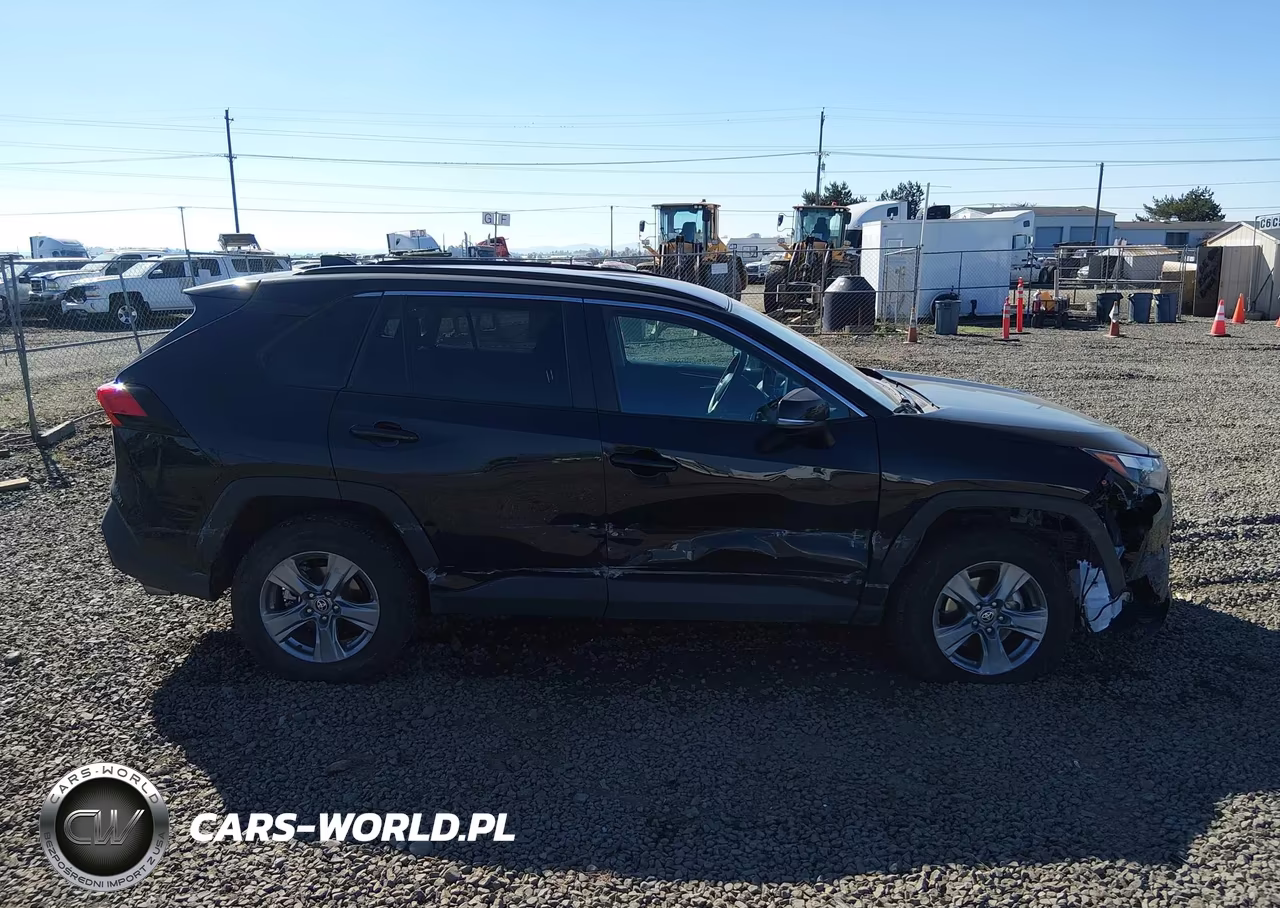 2025 Toyota Rav4 Xle VIN:2T3P1RFV3SW552769 - 14