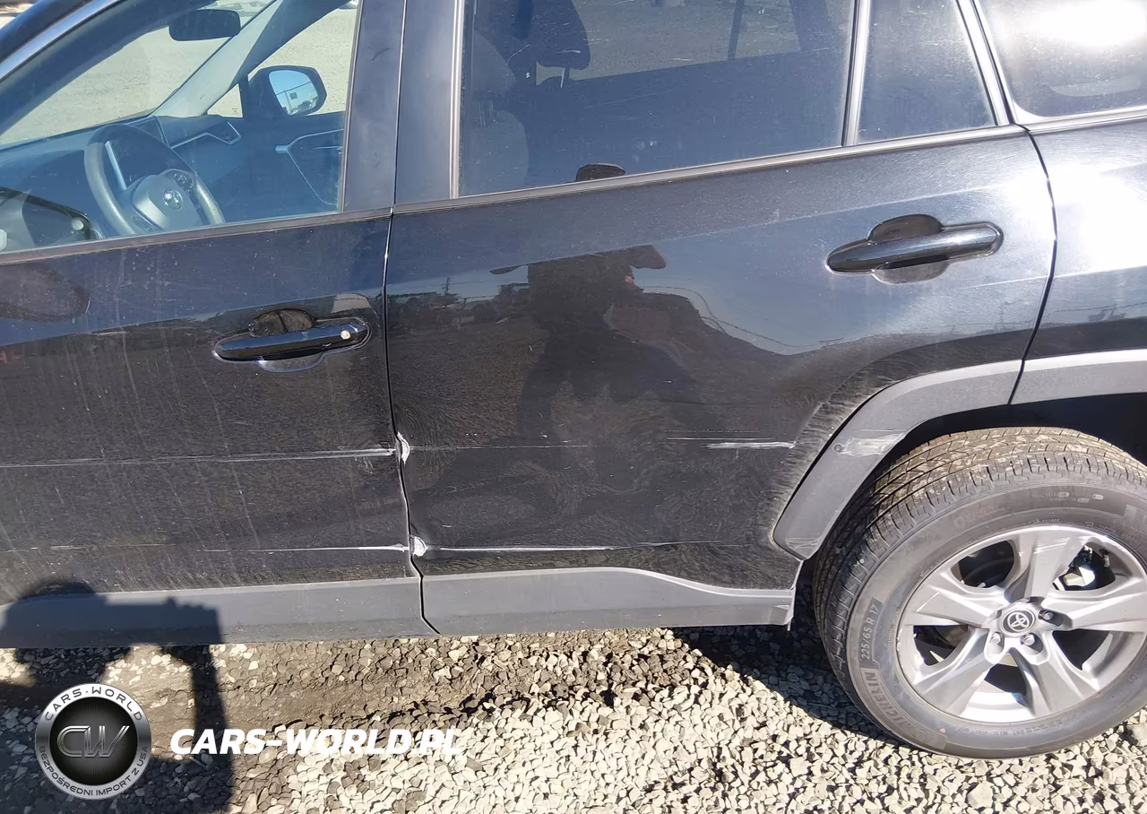 2025 Toyota Rav4 Xle VIN:2T3P1RFV3SW552769 - 18