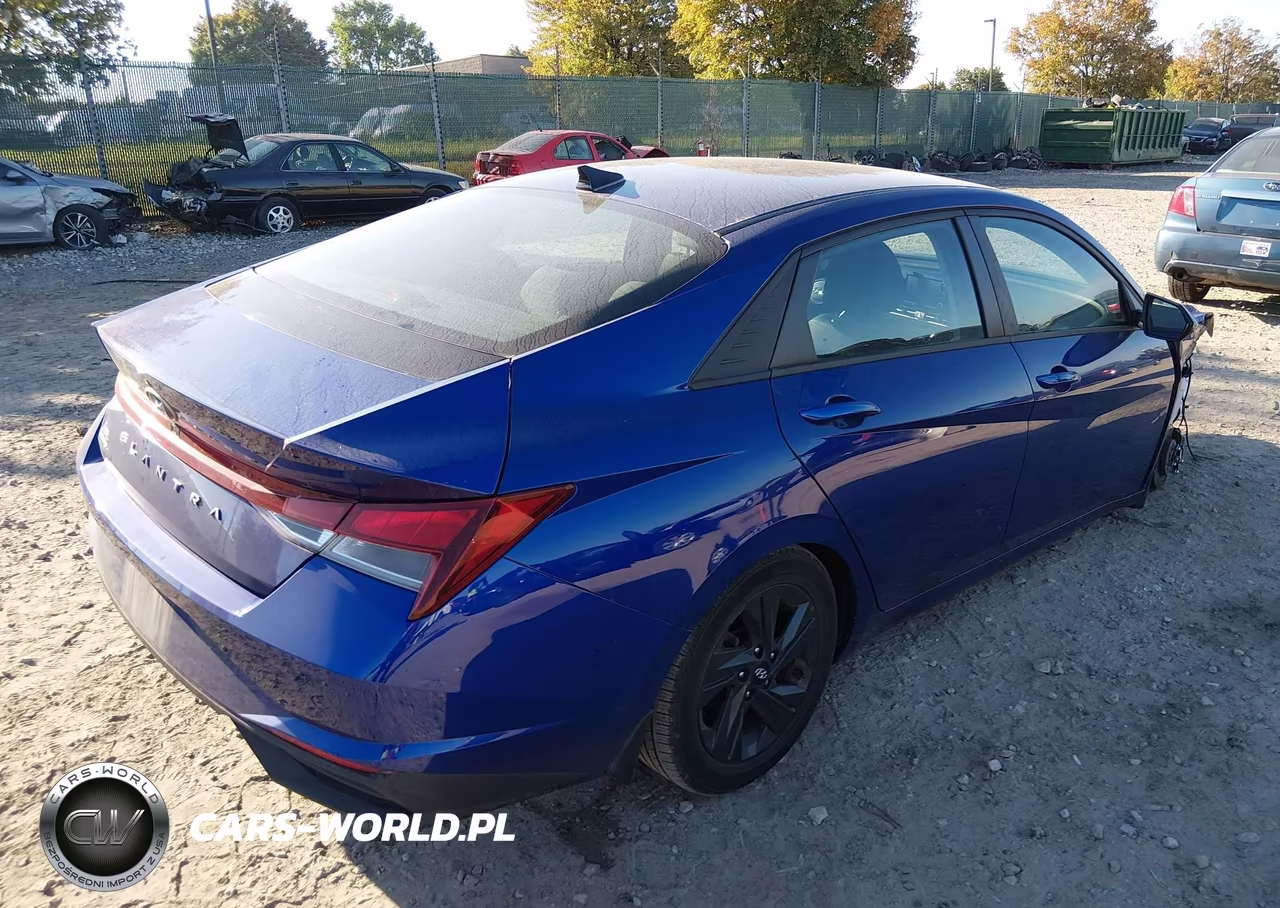 2022 Hyundai Elantra Sel VIN:5NPLS4AG4NH055961 - 4
