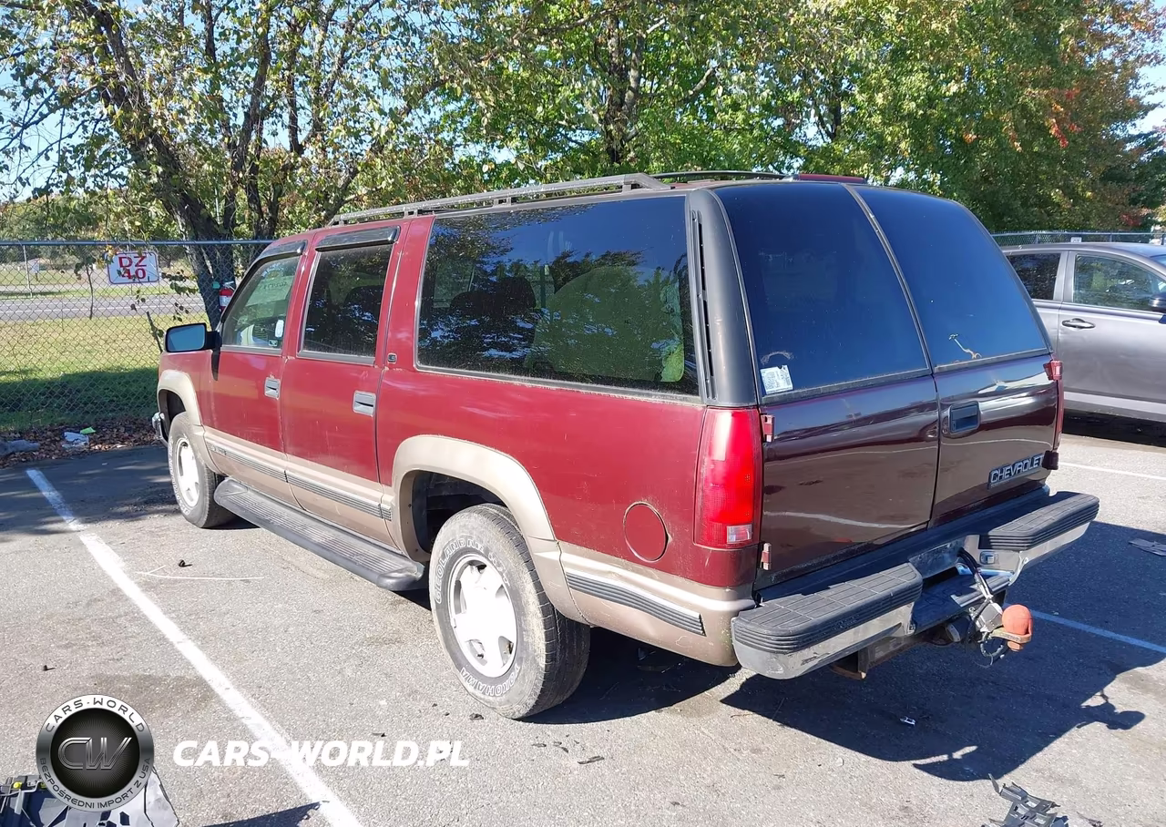 1998 Chevrolet Suburban 1500 VIN:1GNFK16R6WJ345916 - 3