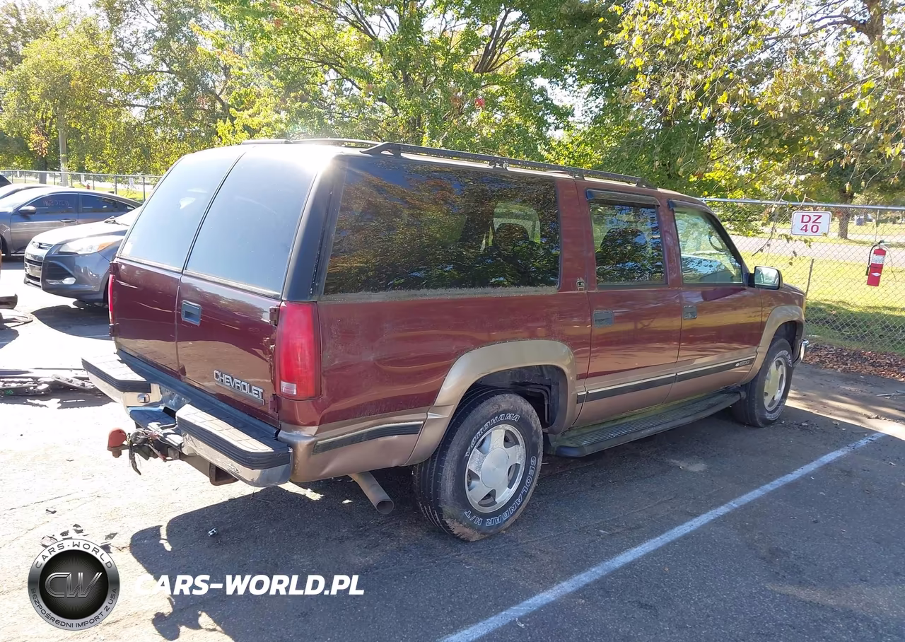 1998 Chevrolet Suburban 1500 VIN:1GNFK16R6WJ345916 - 4