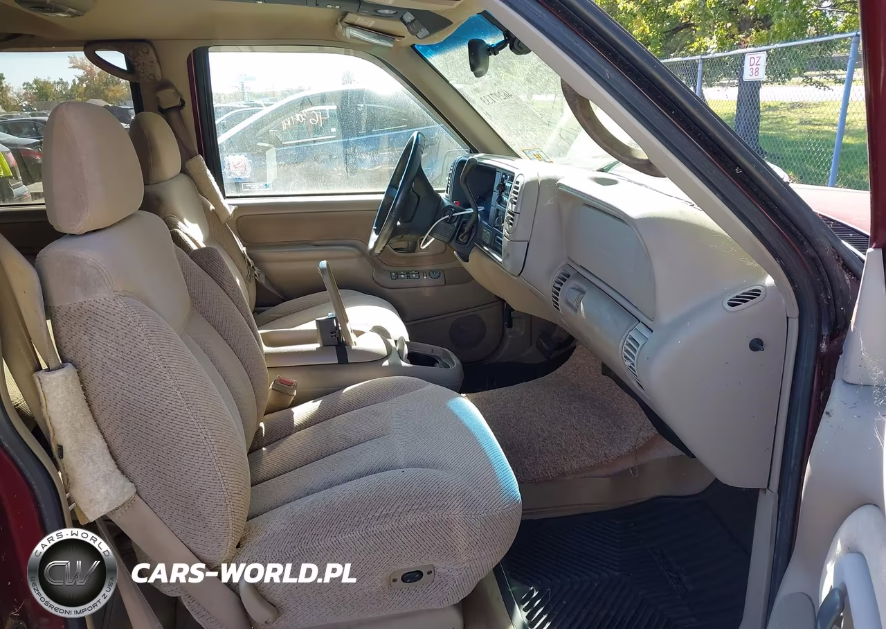 1998 Chevrolet Suburban 1500 VIN:1GNFK16R6WJ345916 - 5