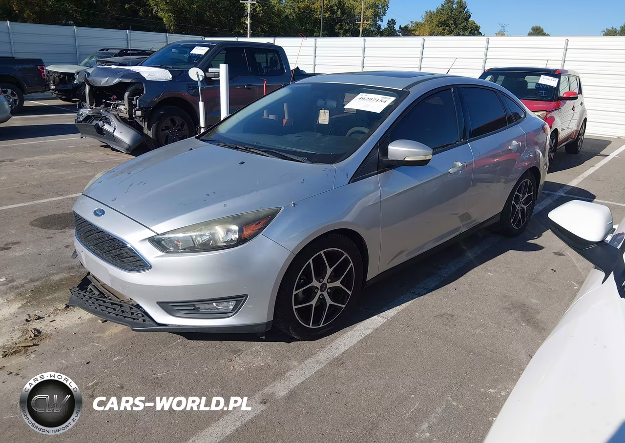 2017 Ford Focus Sel VIN:1FADP3H24HL289324 - 2