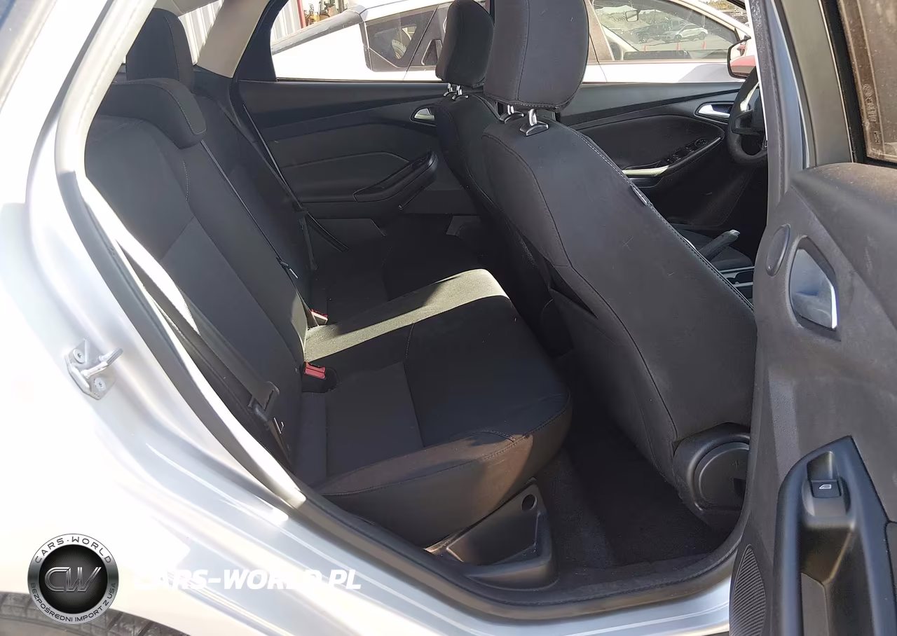 2017 Ford Focus Sel VIN:1FADP3H24HL289324 - 8