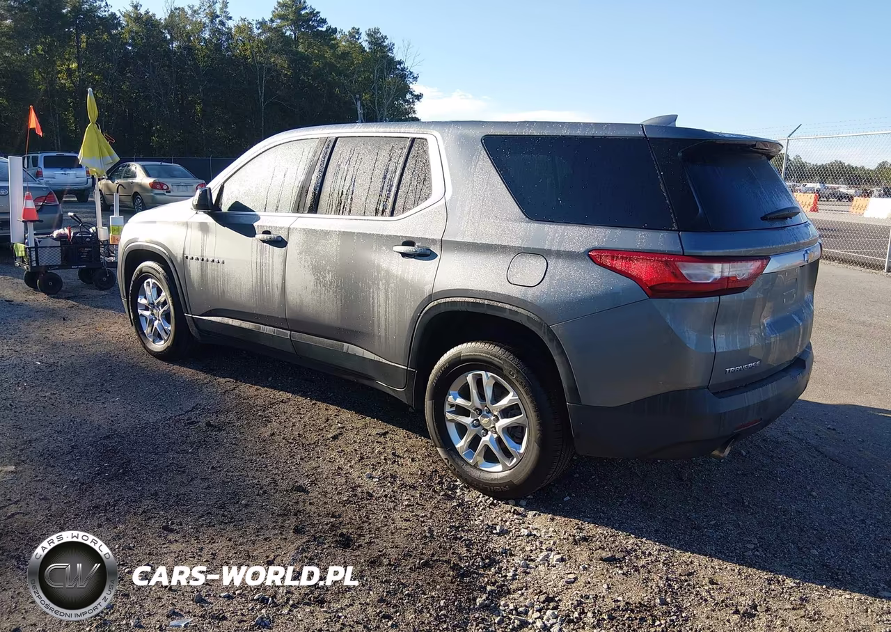 2020 Chevrolet Traverse Fwd Ls VIN:1GNERFKW7LJ272969 - 3
