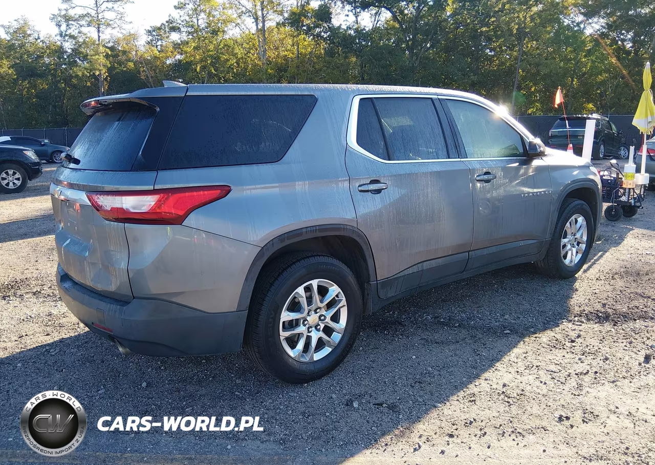 2020 Chevrolet Traverse Fwd Ls VIN:1GNERFKW7LJ272969 - 4