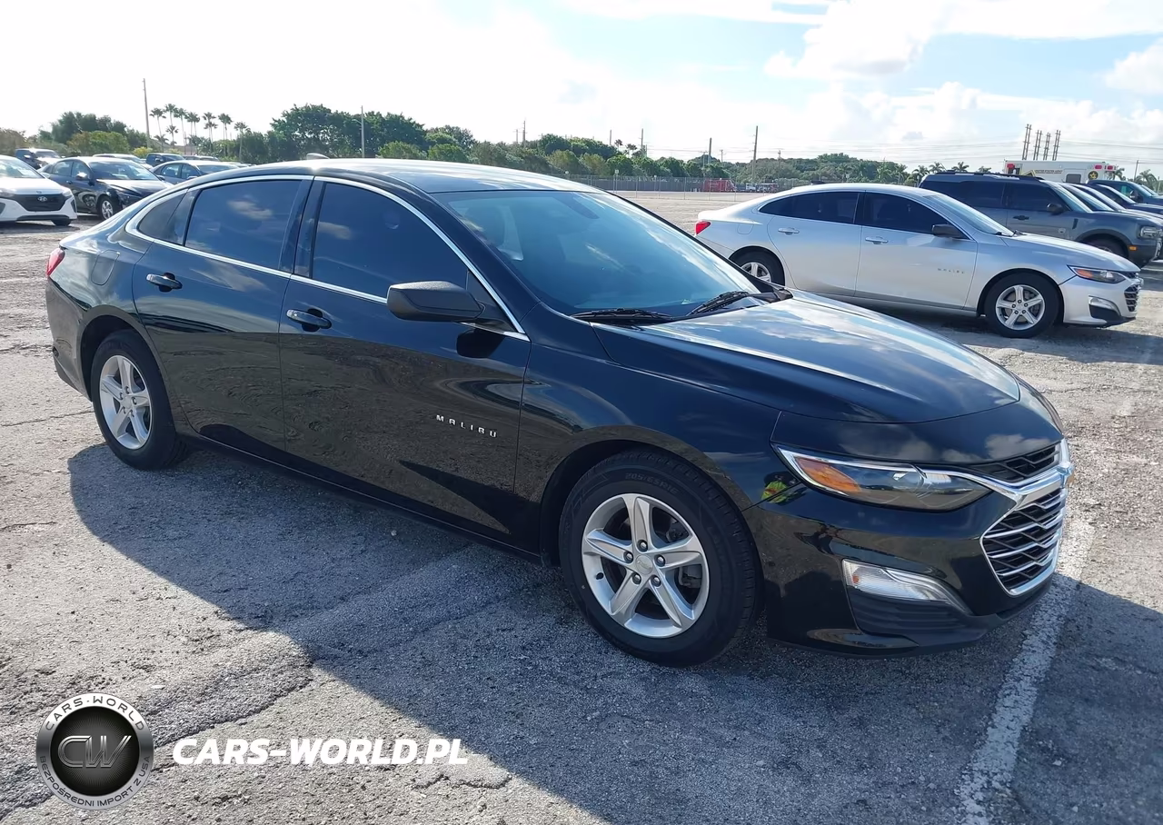 2020 Chevrolet Malibu Fwd 1Fl – zdjęcie 1 z 17