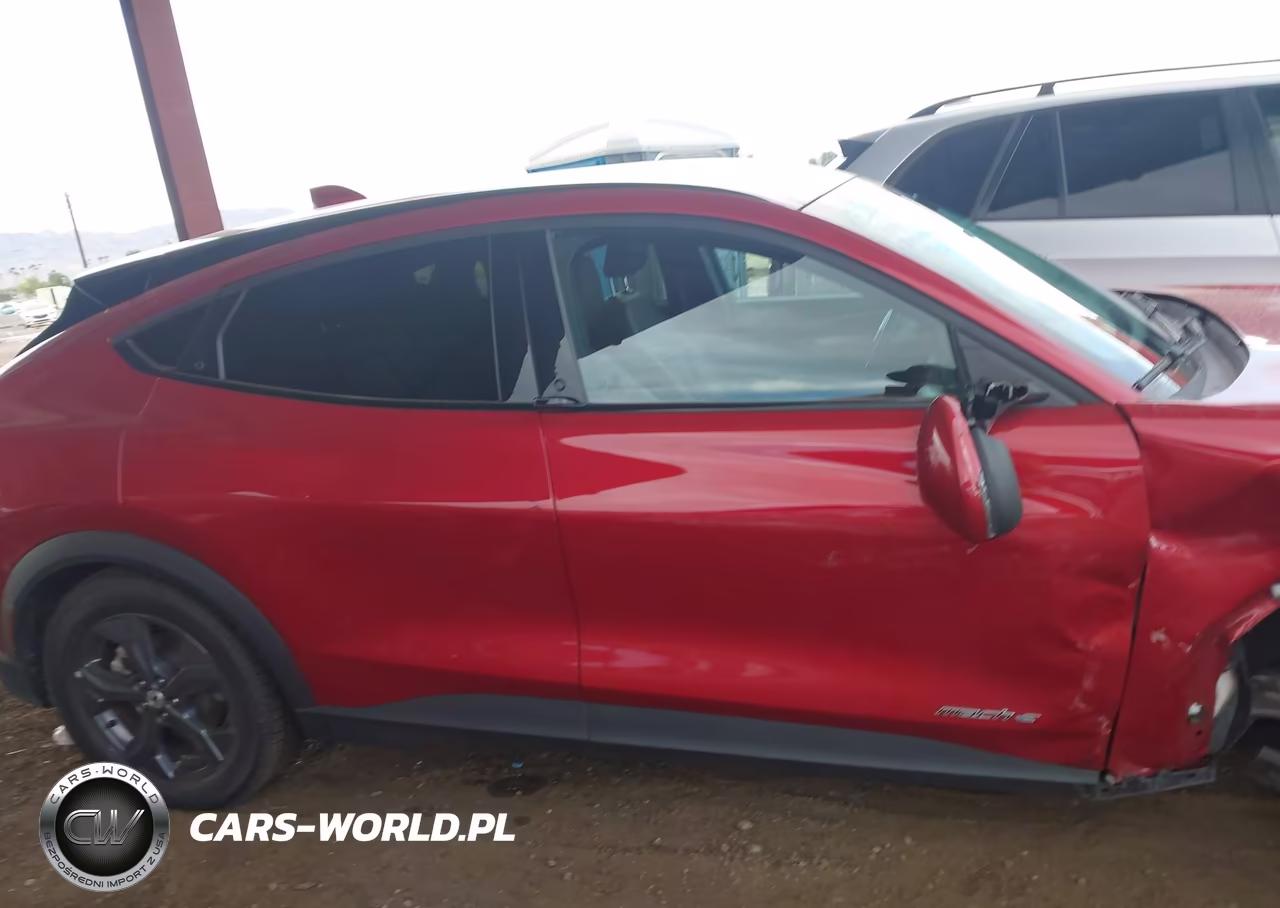 2022 Ford Mustang Mach-E Select VIN:3FMTK1RMXNMA25362 - 13