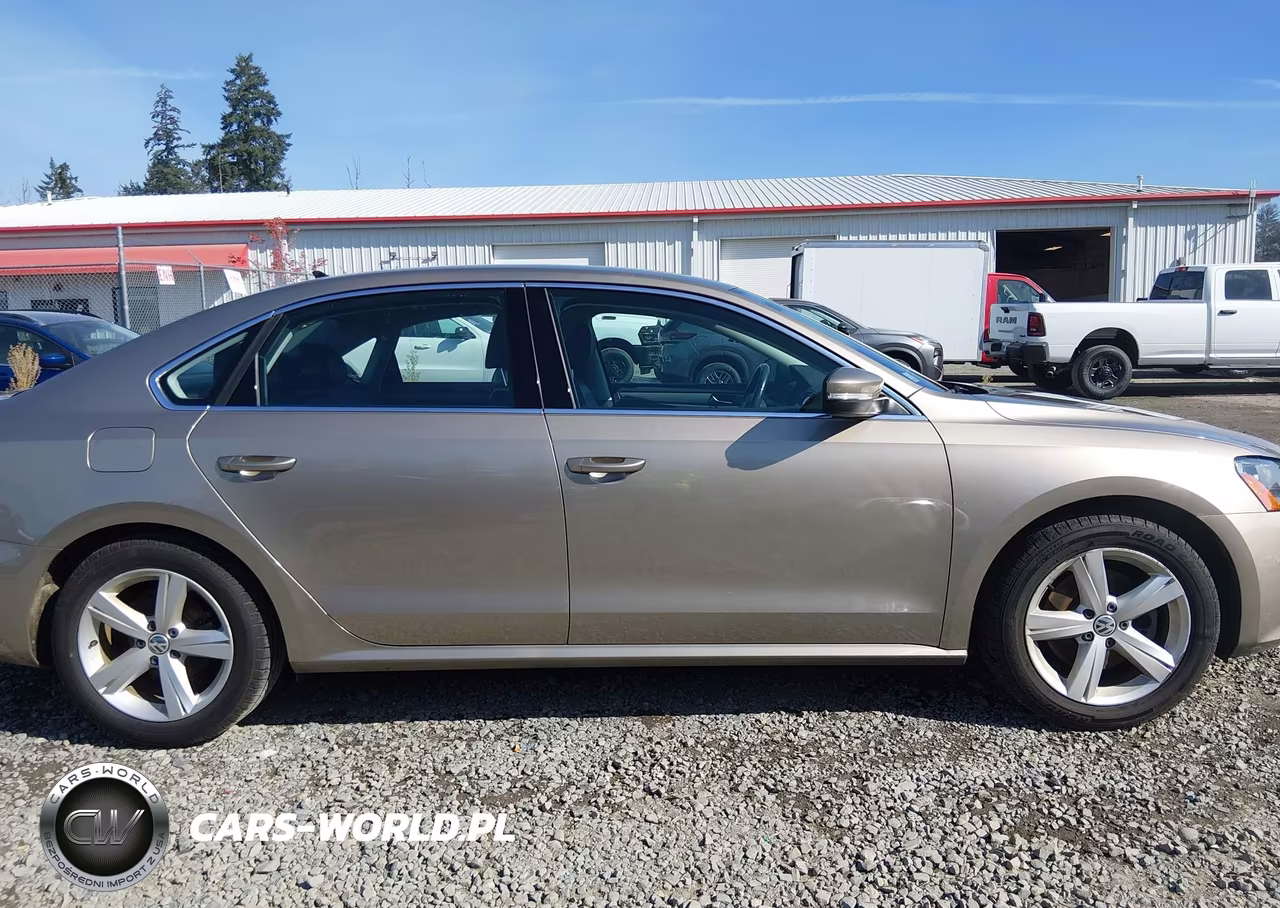 2015 Volkswagen Passat 1.8T Se VIN:1VWBT7A3XFC024330 - 13