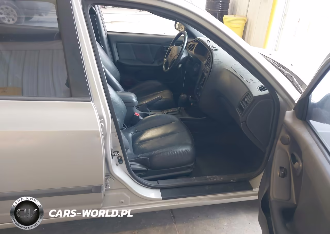 2001 Hyundai Elantra Gt VIN:KMHDN55DX1U037204 - 5