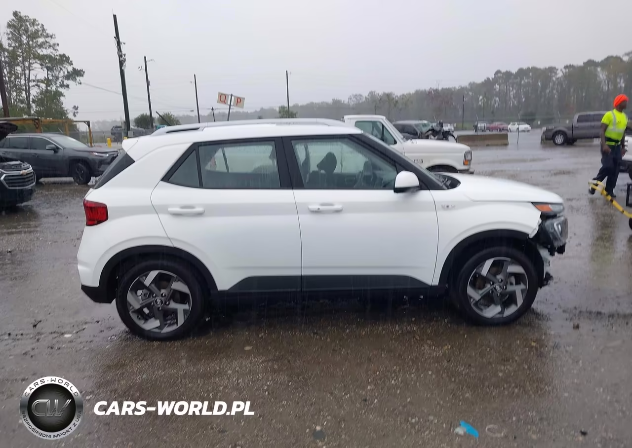 2026 Hyundai Venue Sel VIN:KMHRC8A33TU445217 - 13