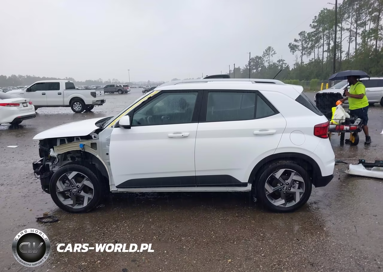 2026 Hyundai Venue Sel VIN:KMHRC8A33TU445217 - 14