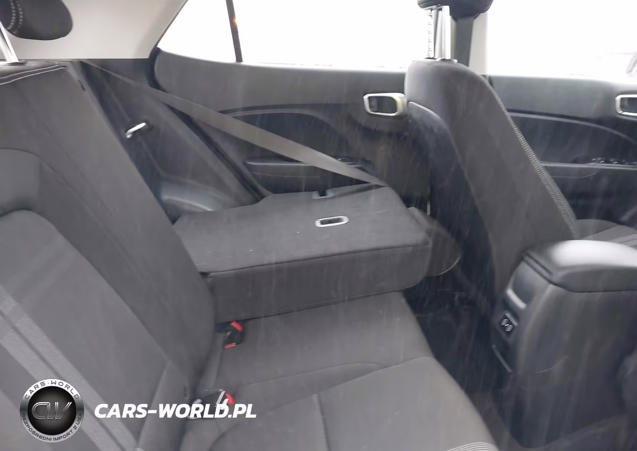 2026 Hyundai Venue Sel VIN:KMHRC8A33TU445217 - 8