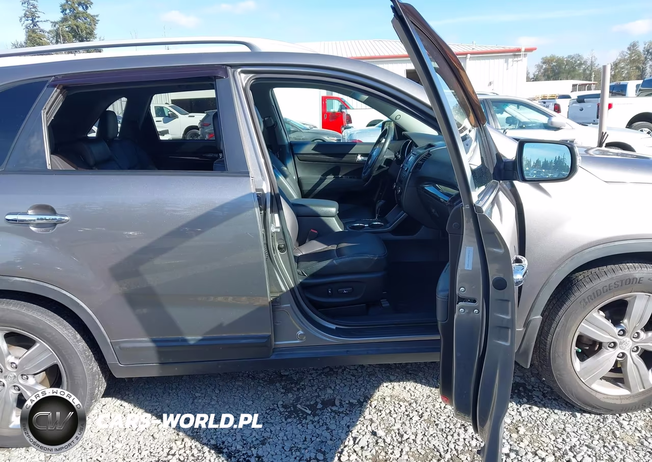 2013 Kia Sorento Ex V6 VIN:5XYKUDA27DG376408 - 5