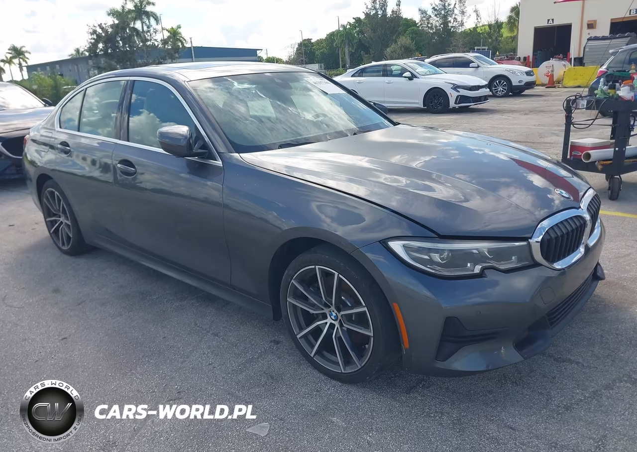 2021 BMW 330I – zdjęcie 1 z 17