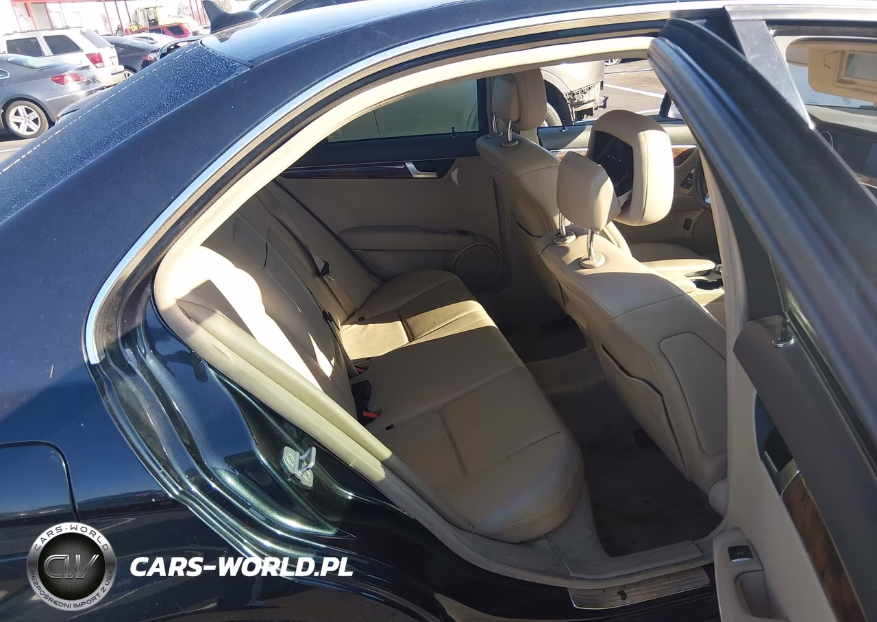 2012 Mercedes-Benz C 250 Sport VIN:WDDGF4HB7CR197524 - 8