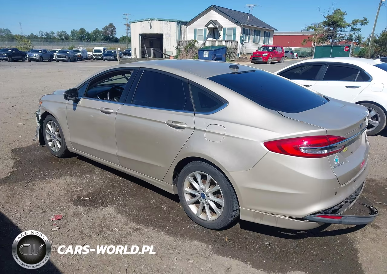 2017 Ford Fusion Se VIN:3FA6P0H74HR102555 - 3