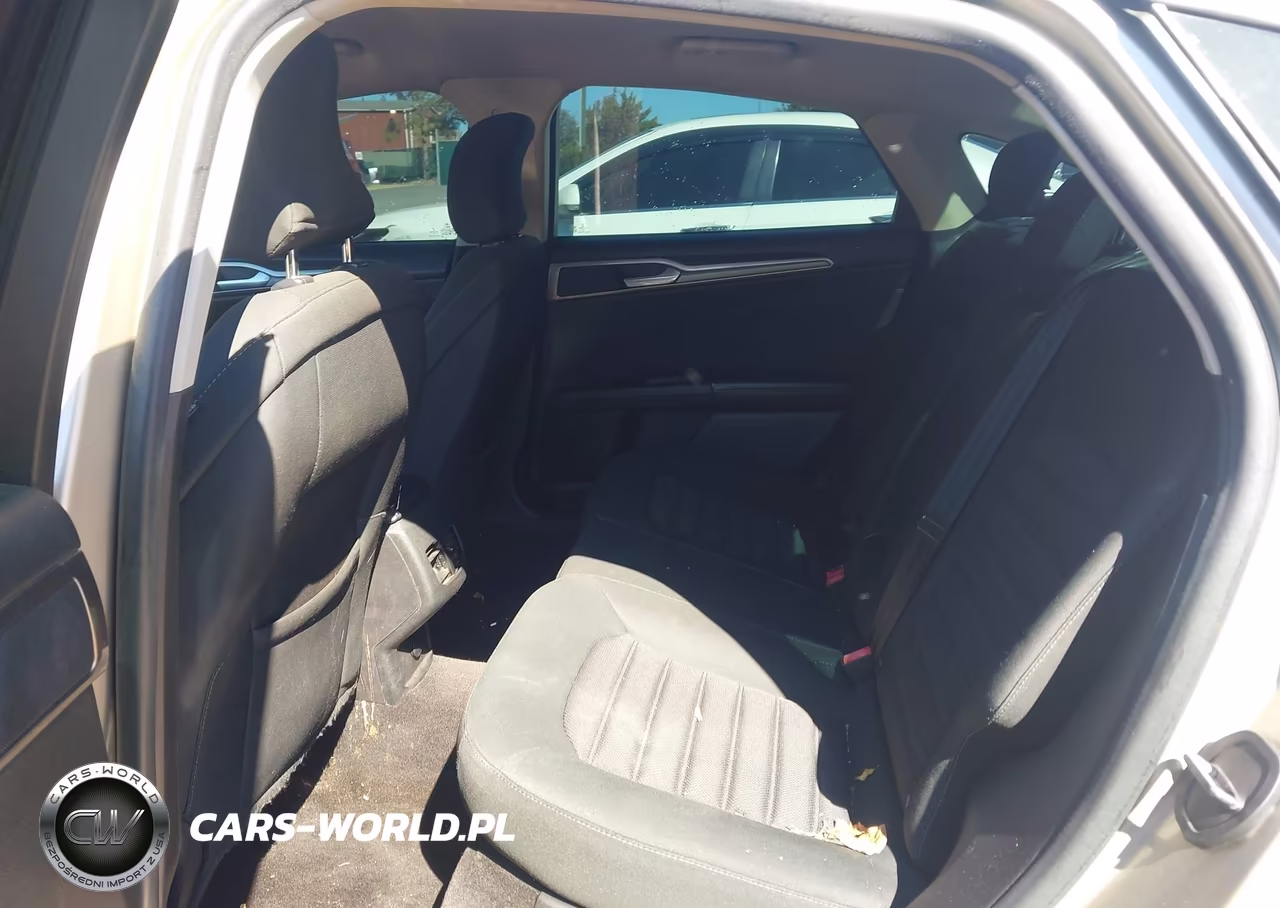 2017 Ford Fusion Se VIN:3FA6P0H74HR102555 - 8