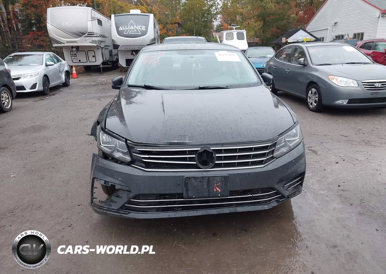2016 Volkswagen Passat 1.8T R-Line VIN:1VWAT7A34GC052556 - 13