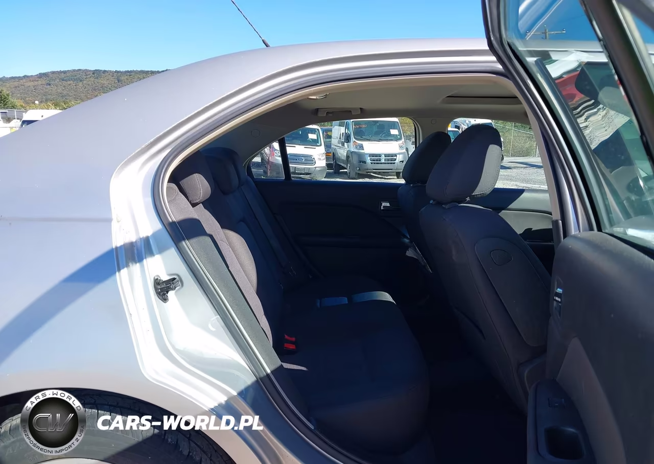 2010 Ford Fusion Se VIN:3FAHP0HG2AR242943 - 8
