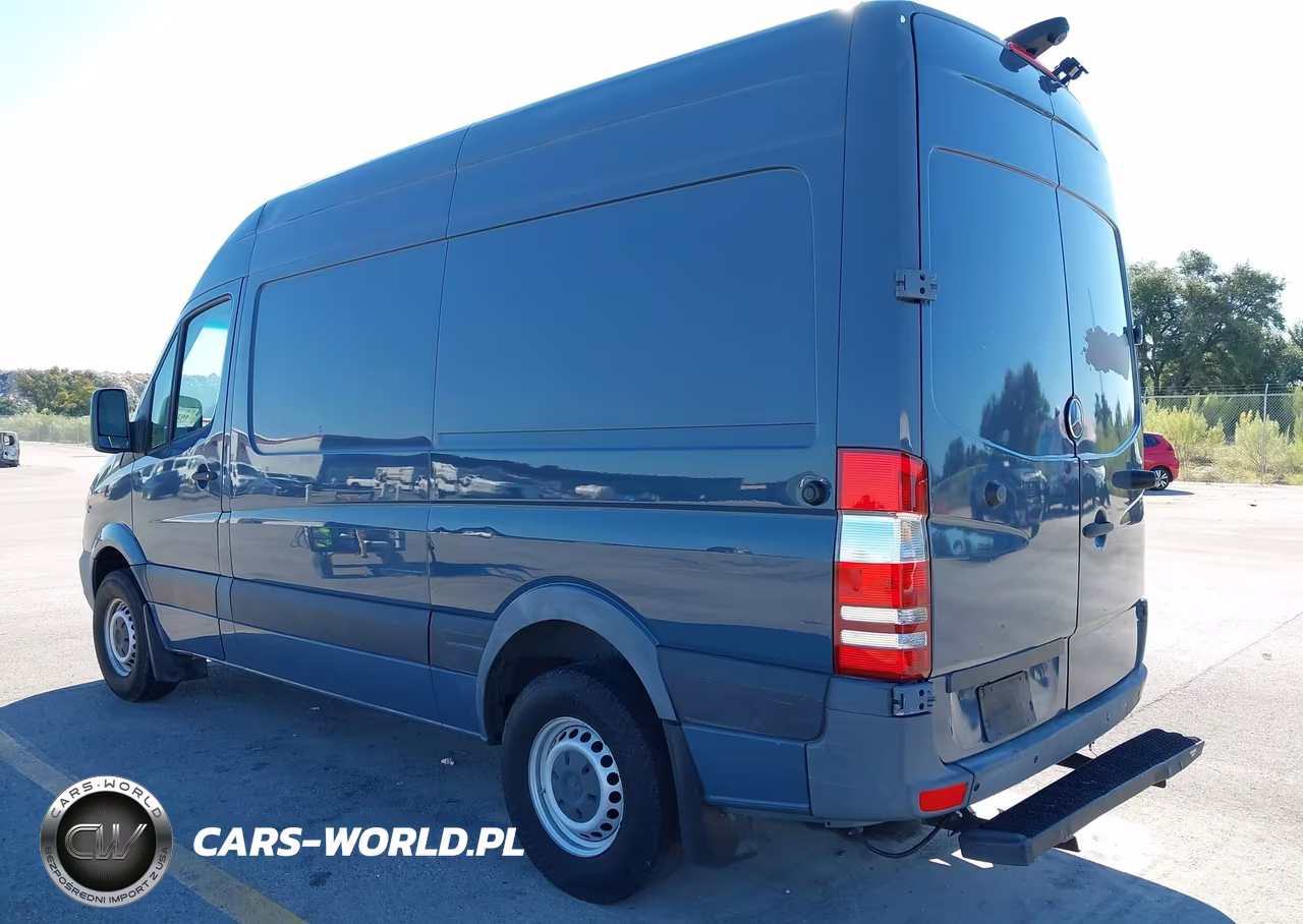 2018 Mercedes-Benz Sprinter 2500 Standard Roof V6 VIN:WD3PE7CDXJP639786 - 3