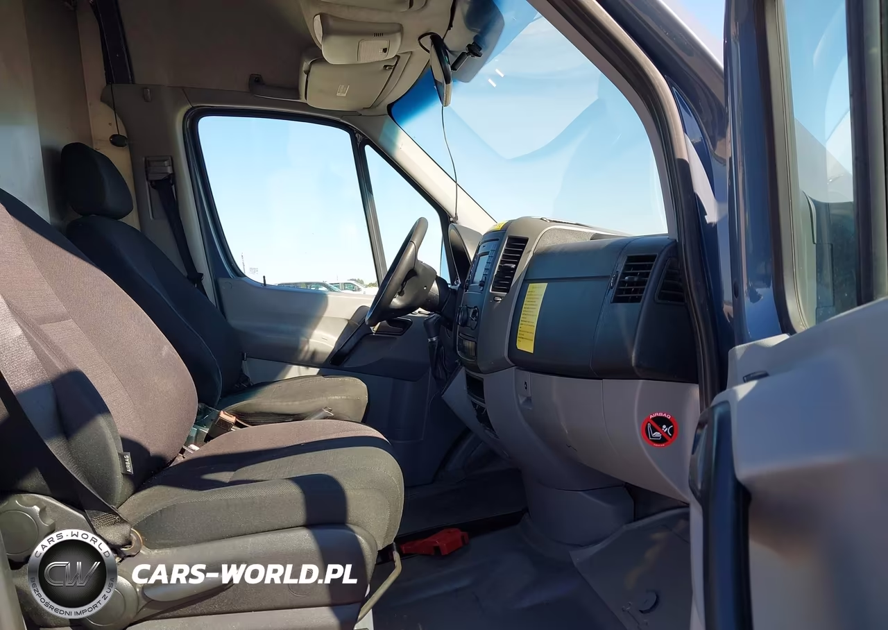2018 Mercedes-Benz Sprinter 2500 Standard Roof V6 VIN:WD3PE7CDXJP639786 - 5