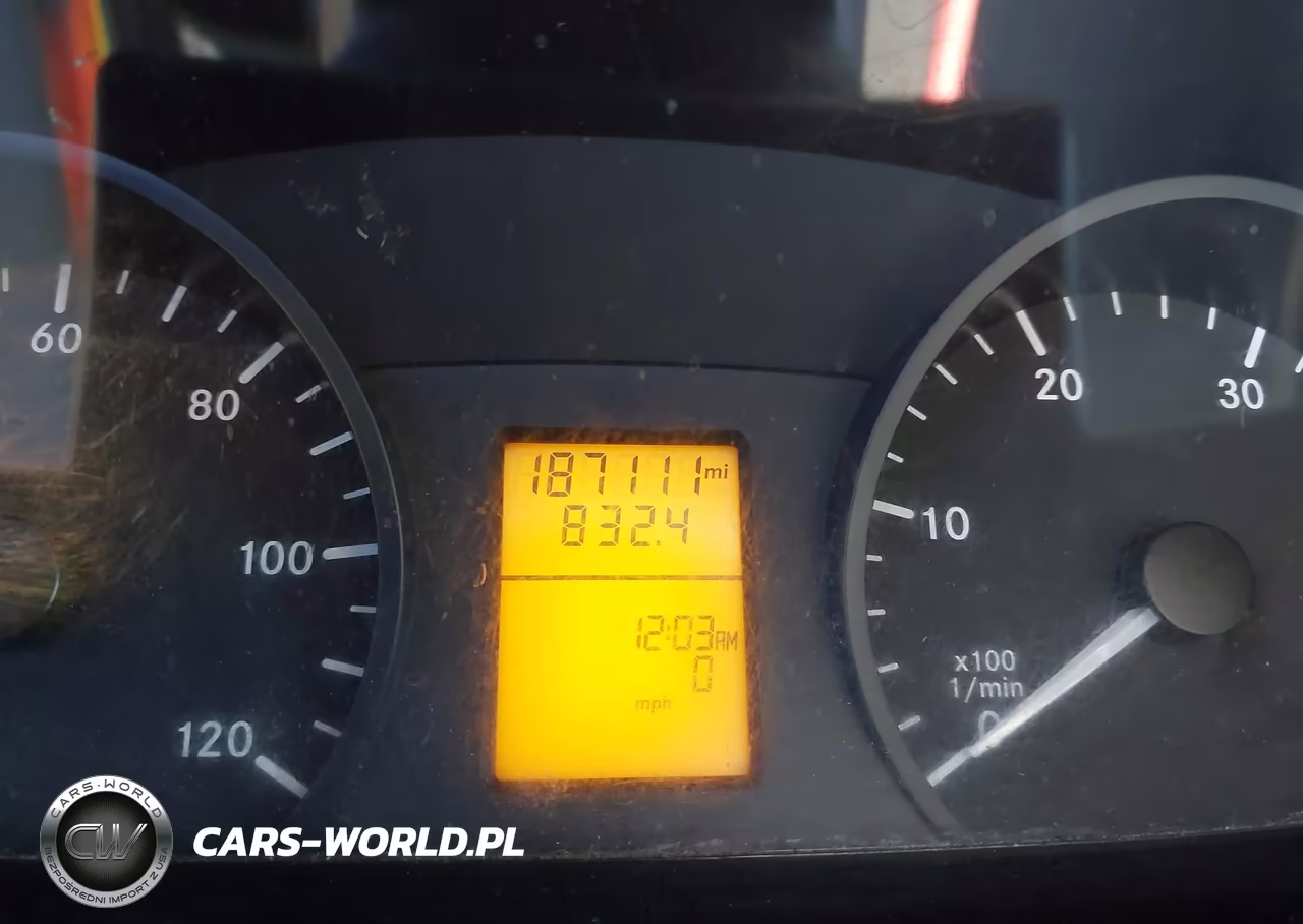 2018 Mercedes-Benz Sprinter 2500 Standard Roof V6 VIN:WD3PE7CDXJP639786 - 7