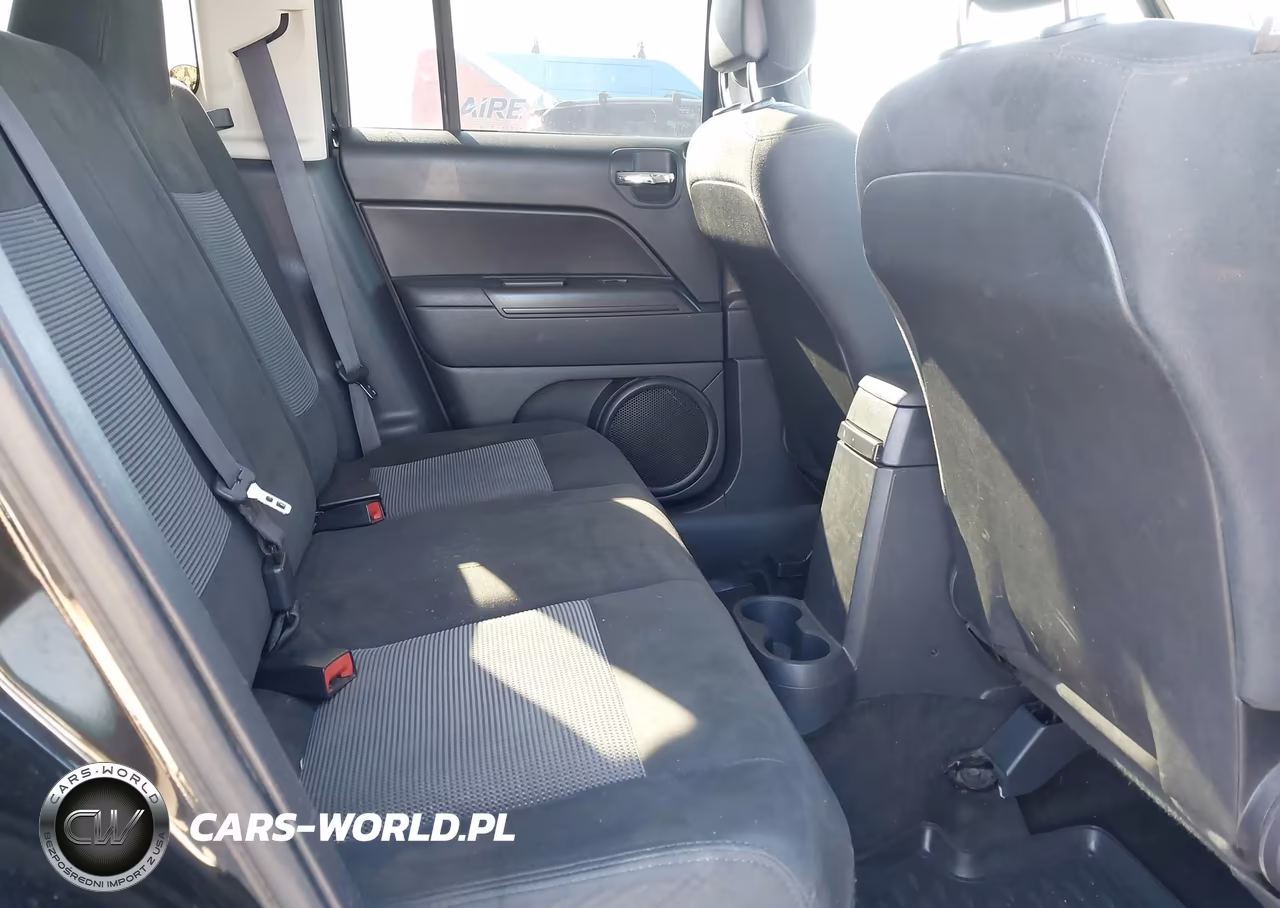 2016 Jeep Patriot Sport VIN:1C4NJPBA1GD527937 - 8