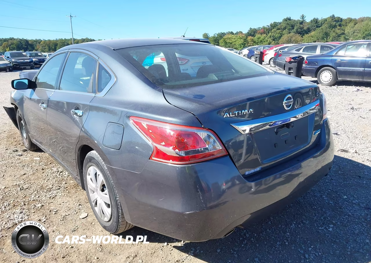 2013 Nissan Altima 2.5 S VIN:1N4AL3AP2DN484423 - 3