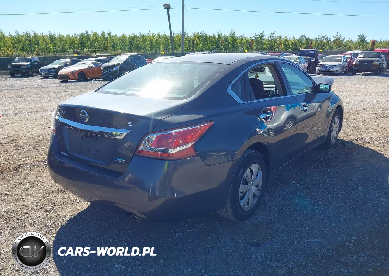2013 Nissan Altima 2.5 S VIN:1N4AL3AP2DN484423 - 4